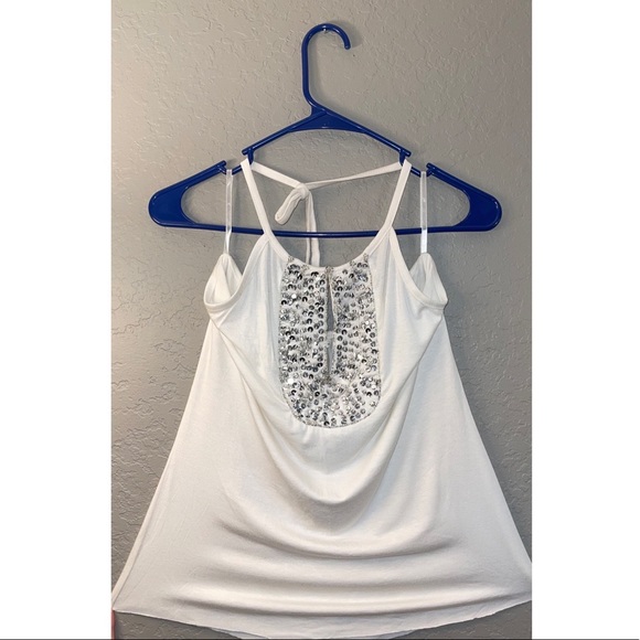 Oh yes fashion Tops - Womens White Sleeveless Top Shirt Size L